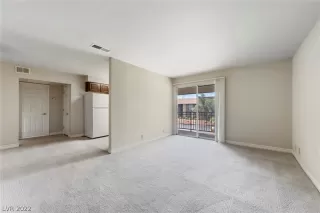 Photo #2: 2430976 Listing 