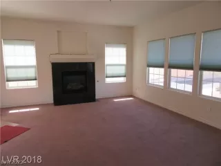 Photo #6: 2430997 Listing 