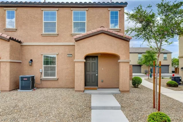 MLS: 2431002 Condo For Sale