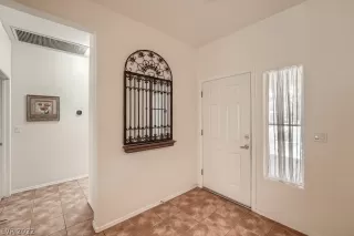 Photo #5: 2431006 Listing 