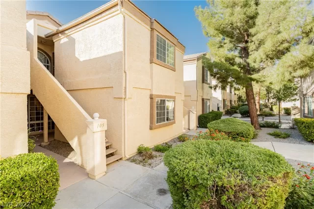 MLS: 2431024 Condo For Sale