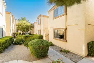 Photo #1: 2431024 Listing