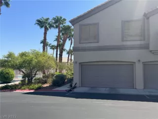 Photo #2: 2431109 Listing