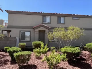 Photo #3: 2431109 Listing