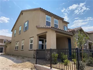 Photo #1: 2431113 Listing 