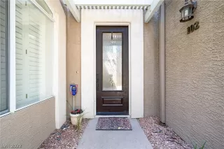 Photo #1: 2431139 Listing 