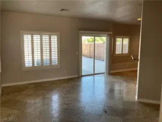 Photo #4: 2431155 Listing 