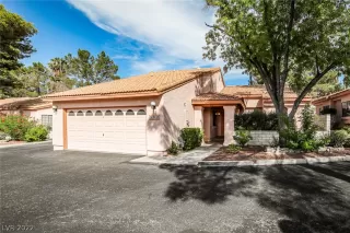 Photo #1: 2431180 Listing