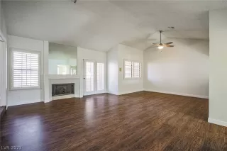 Photo #3: 2431180 Listing