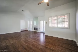 Photo #5: 2431180 Listing