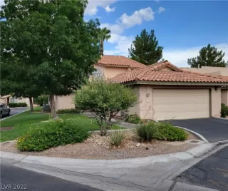 Photo #1: 2431216 Listing 