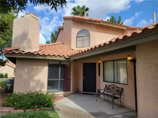 Photo #3: 2431216 Listing 