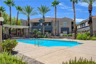 Photo #3: 2431252 Listing