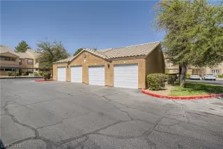 Photo #2: 2431287 Listing 