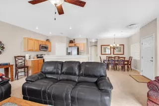 Photo #5: 2431372 Listing