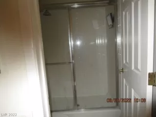 Photo #6: 2431375 Listing 