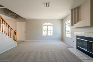 Photo #2: 2431386 Listing