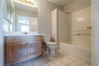 Photo #3: 2431386 Listing