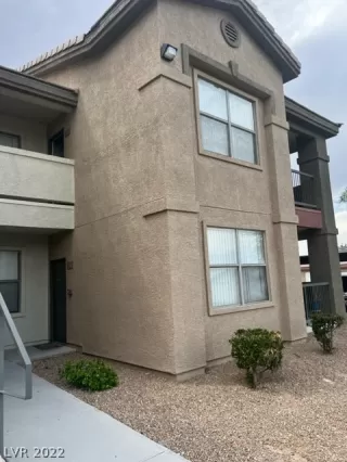 Photo #2: 2431388 Listing