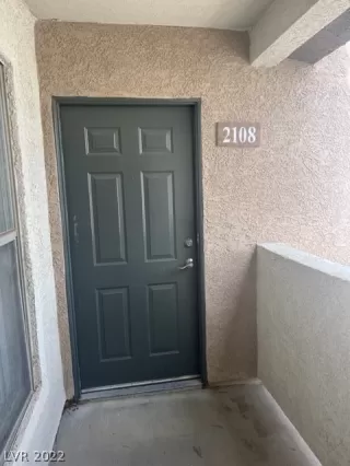 Photo #3: 2431388 Listing