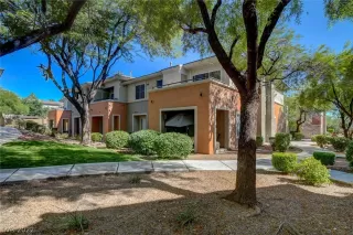 Photo #2: 2431499 Listing 