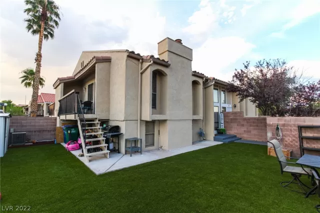 MLS: 2431515 Condo For Sale