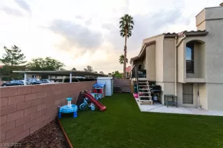 Photo #5: 2431515 Listing 