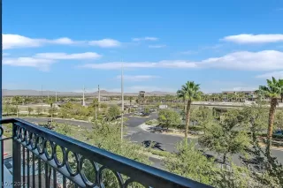 Photo #5: 2431540 Listing 