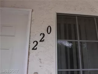 Photo #3: 2431558 Listing 