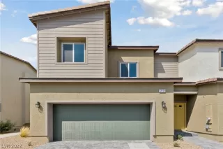 Photo #1: 2431606 Listing 