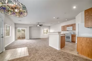 Photo #4: 2431622 Listing 