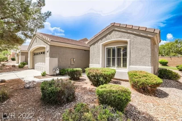 MLS: 2431685 Condo For Sale