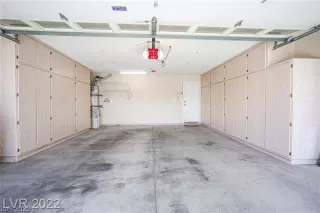 Photo #2: 2431685 Listing