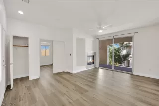 Photo #5: 2431686 Listing 