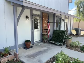 Photo #1: 2431691 Listing 