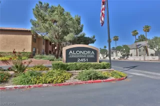 Photo #5: 2431735 Listing 