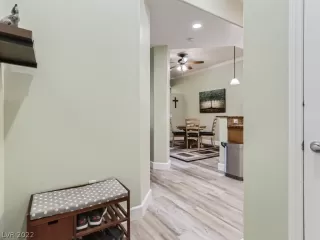 Photo #5: 2431754 Listing