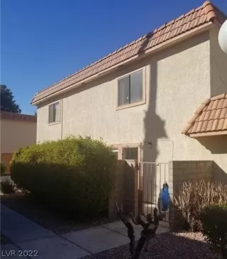 Photo #1: 2431761 Listing