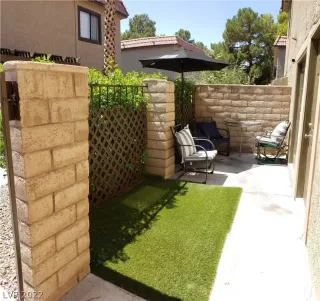 Photo #2: 2431761 Listing