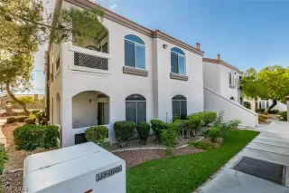 Photo #4: 2431792 Listing