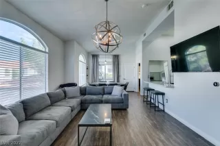 Photo #6: 2431792 Listing