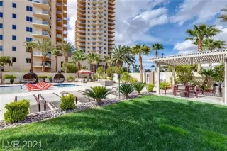 Photo #4: 2431813 Listing 