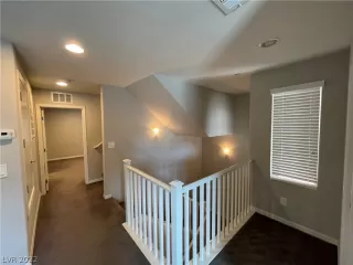 Photo #4: 2431823 Listing 