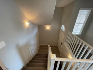 Photo #5: 2431823 Listing 