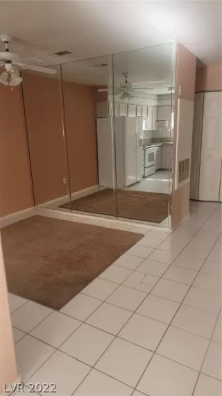 Photo #2: 2431850 Listing