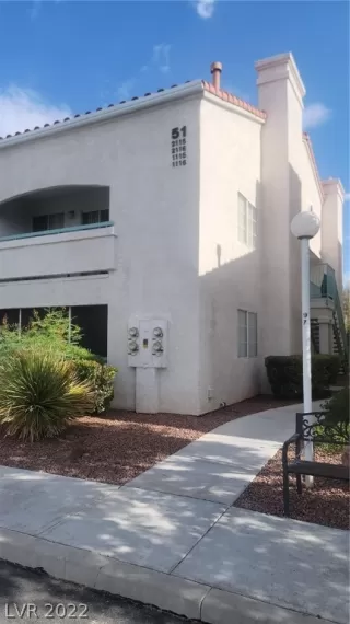 Photo #3: 2431850 Listing