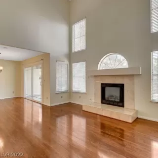 Photo #1: 2431865 Listing 