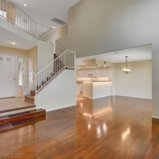 Photo #4: 2431865 Listing 