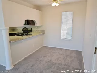 Photo #5: 2431897 Listing 