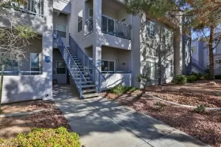 Photo #1: 2431911 Listing 